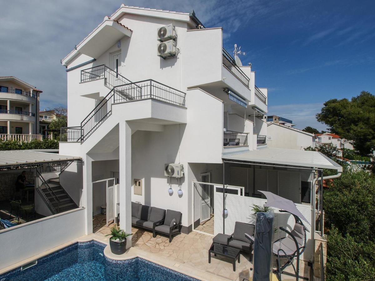 Villa Sirenis Trogir Exterior photo